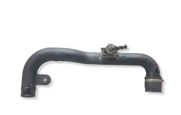 Volkswagen PASSAT B5 Intercooler hose/pipe 8D0145840M 038906051 0281002177