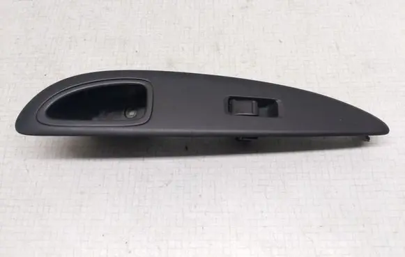 Nissan Primera Front door window switch trim 80950AV700 80960AV660