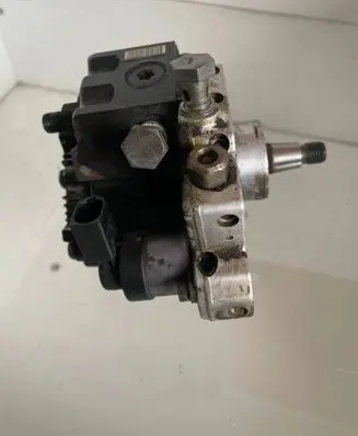Audi A6 S6 C6 4F Fuel injection high pressure pump 059130755J 0445010125 00138