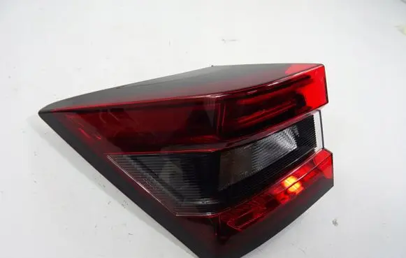 Nissan Juke II F16 Rear/tail lights 26555