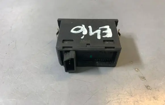 Traction control (ASR) switch