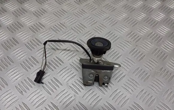 Fiat Punto (188) Tailgate/trunk/boot lock/catch/latch
