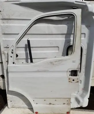 Iveco Daily 3rd gen Front door 99460119