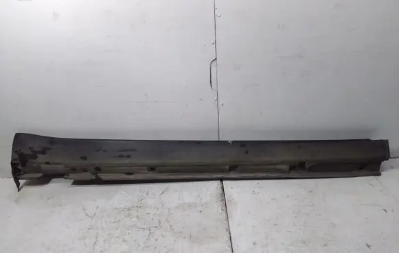 Mercedes-Benz ML W164 Sill A1646900240