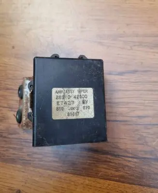 Nissan Terrano Other relay 2851042G00 81017 ET427