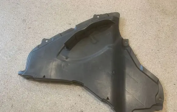 BMW 8 G14 Front wheel arch liner splash guards 8060036