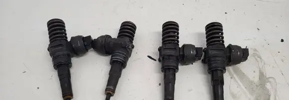 Volkswagen PASSAT B5.5 Fuel injectors set 038130073AL B5400