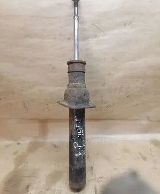 Jeep Grand Cherokee (WK) Front shock absorber/damper