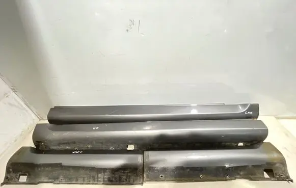 KIA Sorento Side skirt front trim 877743E000