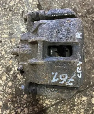 Honda CR-V Front brake caliper