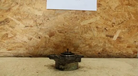 Audi A5 8T 8F Vacuum pump 057145160AE
