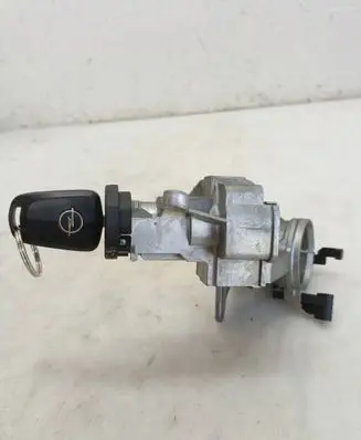Opel Astra H Ignition lock N0501882 2421130 N0501881