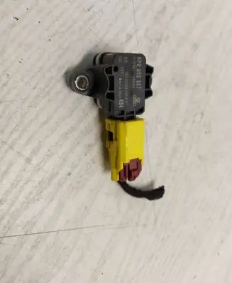 Audi A3 S3 A3 Sportback 8P Airbag deployment crash/impact sensor 8P0955557 010744