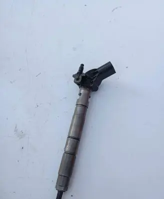 Audi Q7 4L Fuel injector 059130277S 04120973