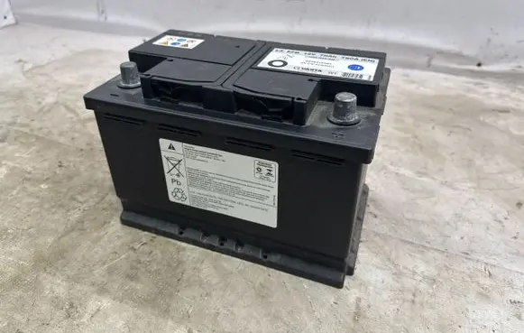 Peugeot 308 Car battery 9836412880 93488551 700ASAEGS