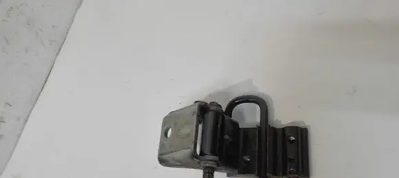 Audi A6 S6 C6 4F Rear door lower hinge 8E0833411