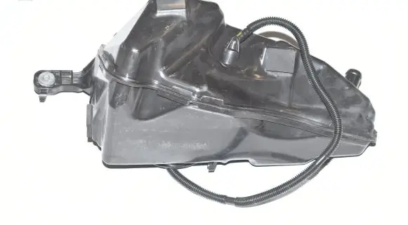 BMW 3 F30 F35 F31 AdBlue liquid reservoir 7433648 16197433648