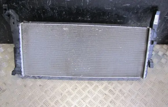 BMW X1 F48 F49 Coolant radiator 761763304 RAD06