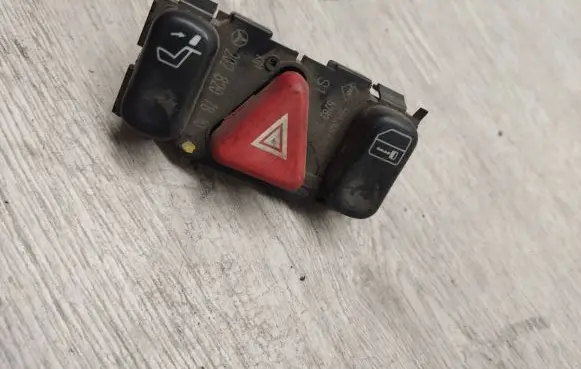 Mercedes-Benz C W203 Hazard light switch