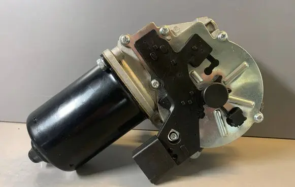 BMW 5 E60 E61 Wiper motor 7194029 61617194029 7176377