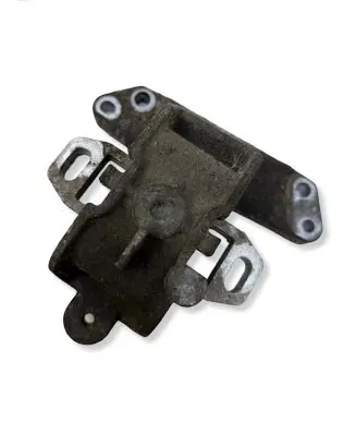 Peugeot 508 Engine mount bracket 