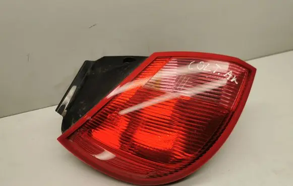Mitsubishi Colt Rear/tail lights MR957365