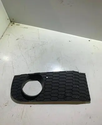 BMW X3 E83 Front fog light trim/grill 3414312
