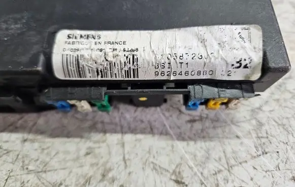 Peugeot 206 Fuse module 962646088002