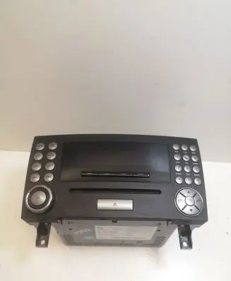 Mercedes-Benz SLK R171 Radio/CD/DVD/GPS head unit A1718200586