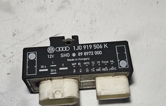 Skoda Octavia Mk2 (1Z) Fan control module 1J0919506K