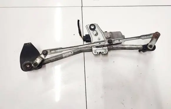 Opel Astra H Wiper motor 0390241538