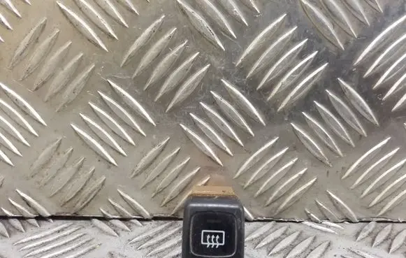 Subaru Legacy Windscreen/window heater switch