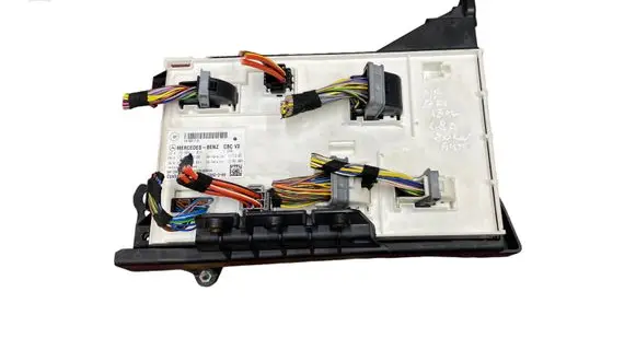 Mercedes-Benz B W246 W242 Fuse module A1769001101 A1769012000
