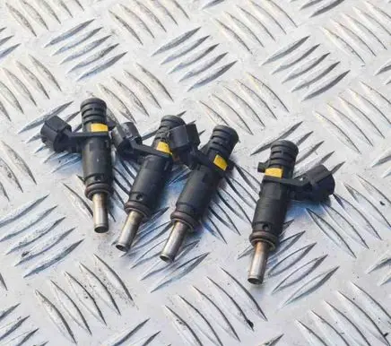 Fuel injectors set