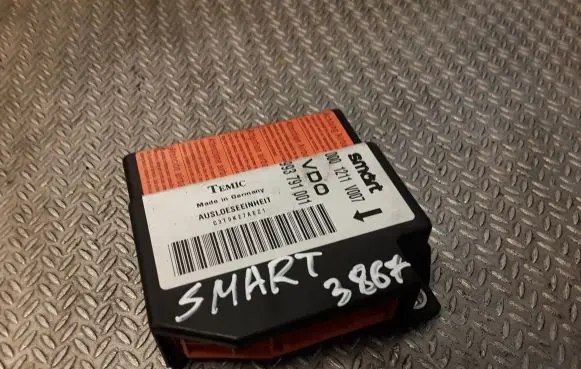 Smart ForTwo I Airbag control unit/module 0001211V007