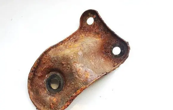 Toyota Avensis T250 Engine mounting bracket