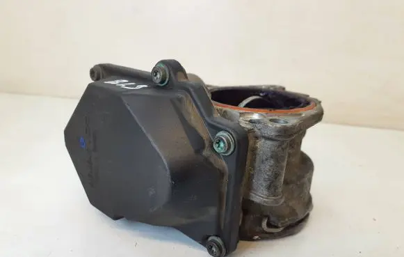 Volkswagen Golf Plus Throttle valve 03G128063A