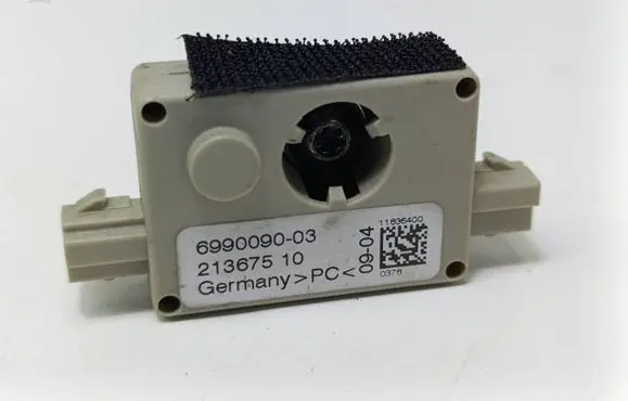 BMW 5 E60 E61 Aerial antenna amplifier 6990090