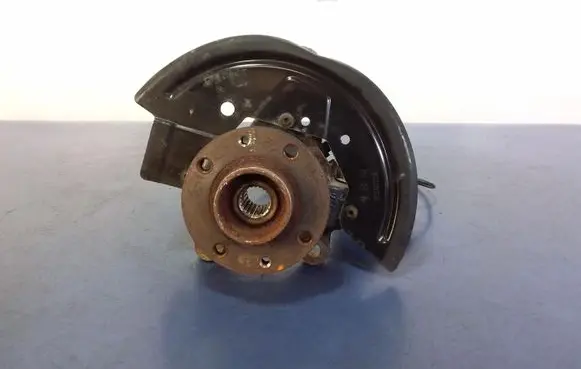 Renault Clio I Front wheel hub spindle knuckle