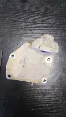 Mercedes-Benz ML W163 Engine mounting bracket a1122231204