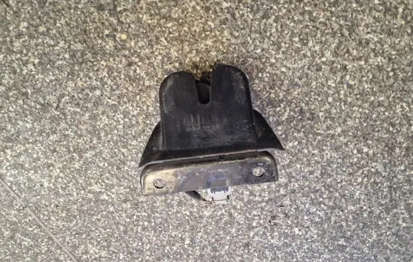 Audi A4 S4 B6 8E 8H Tailgate/trunk/boot lock/catch/latch