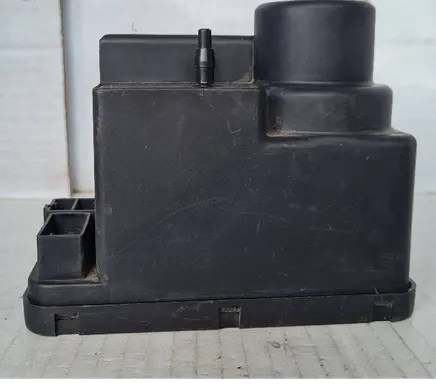 Mercedes-Benz C W202 Central locking vacuum pump 2028001948 02800194