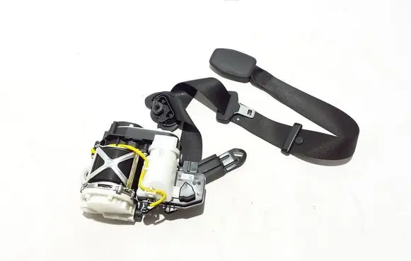 BMW X4M F98 Front seatbelt 7469962