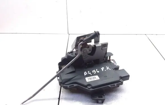Audi A4 S4 B6 8E 8H Coupe door lock (next to the handle) 4B1837015G