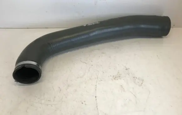 Iveco Daily 6th gen Turbo air intake inlet pipe/hose 5802081541