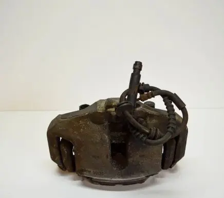 BMW 5 GT F07 Front brake caliper