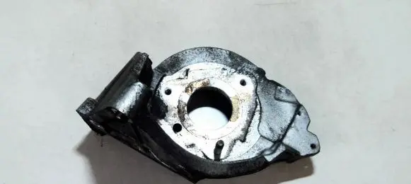 Citroen C5 Engine mounting bracket 96389217