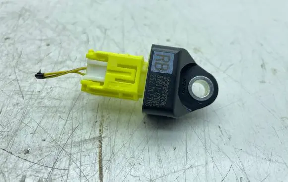 Toyota RAV 4 (XA50) Airbag deployment crash/impact sensor 8983142060
