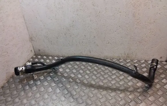 Fuel tank filler neck pipe