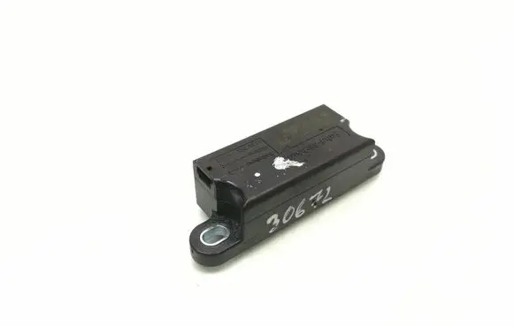 Mercedes-Benz CLS C219 Airbag deployment crash/impact sensor A0038200726 82176166-4